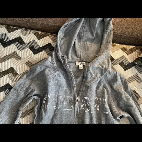 Sweaters - Picture 3 of 5